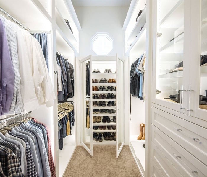 custom-closet-modern-white-glass-lights